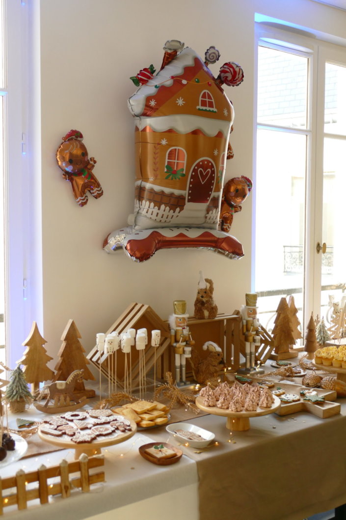 Noël des enfant chez Filorga par Studio Candy avec un grand goûter de Noël décoré et naturel, stand de maquillage, 2 ateliers créatifs, stand de crêpes